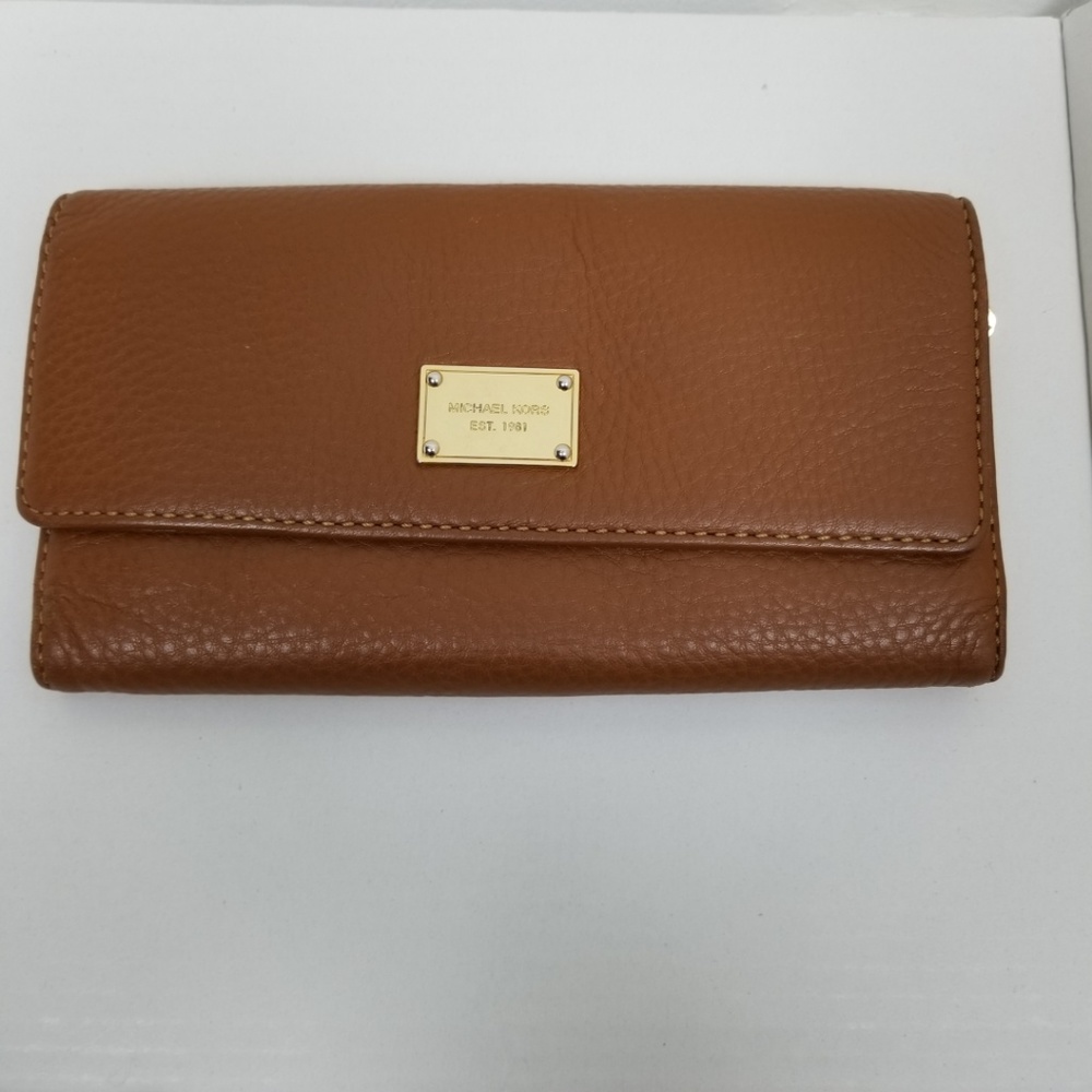 Michael Kors Tri-Fold Pebbled Leather Wallet